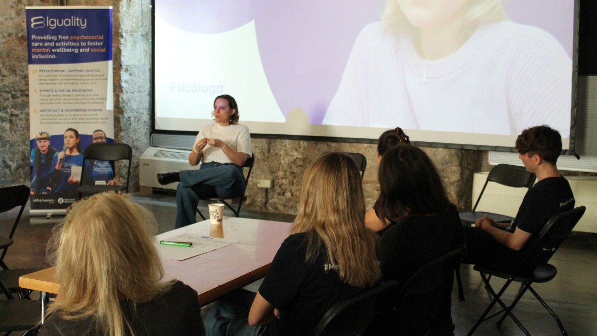 Q&A with Enoé Parada on the beauty of being a psychologist and the biopsychosocial approach at Iguality