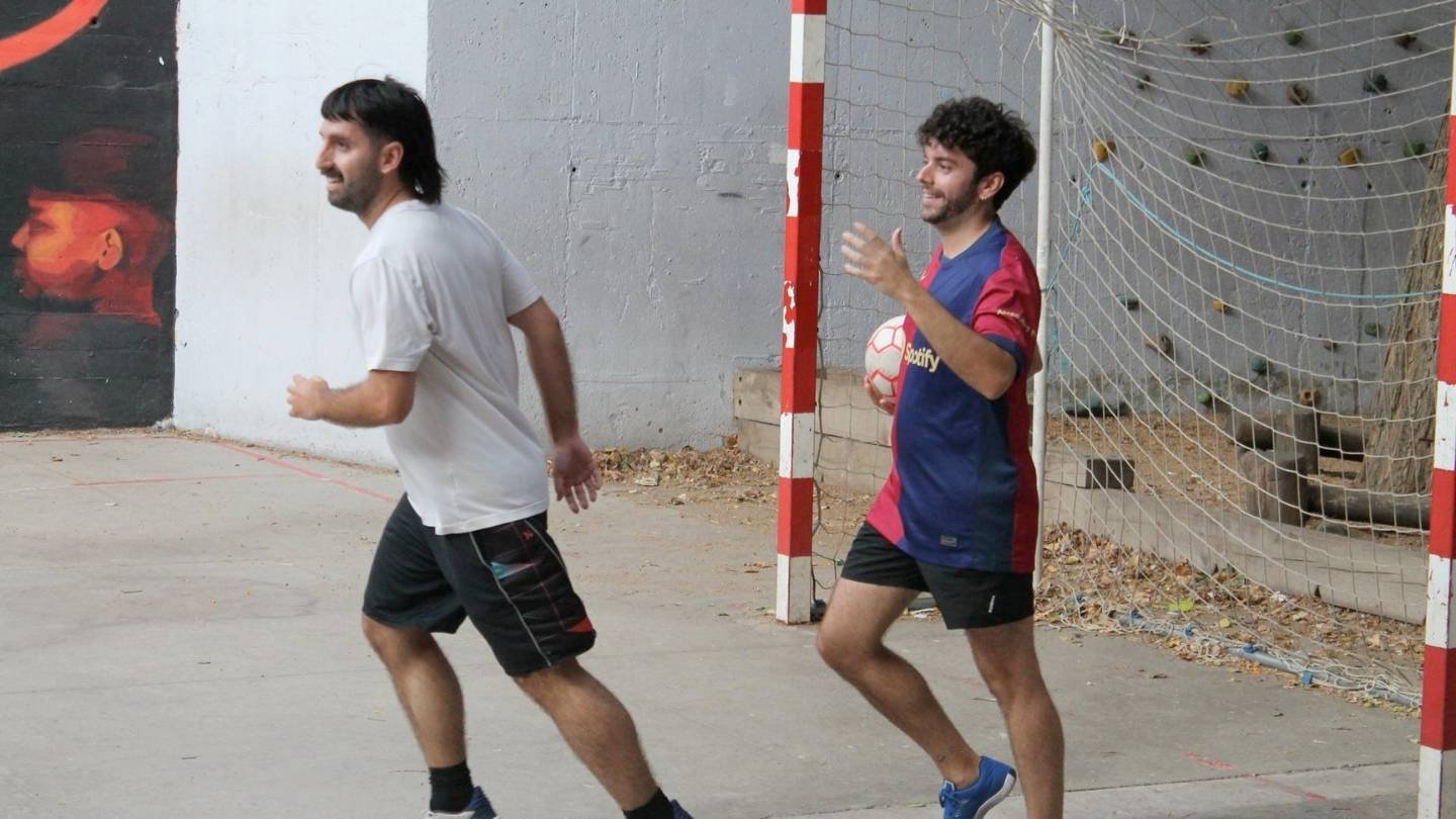 Πώς ασφαλίζονται και καλύπτονται οι εθελοντές και οι συμμετέχοντες
